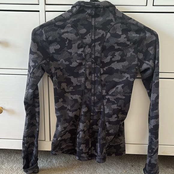 lululemon camo define jacket. - Picture 2 of 3